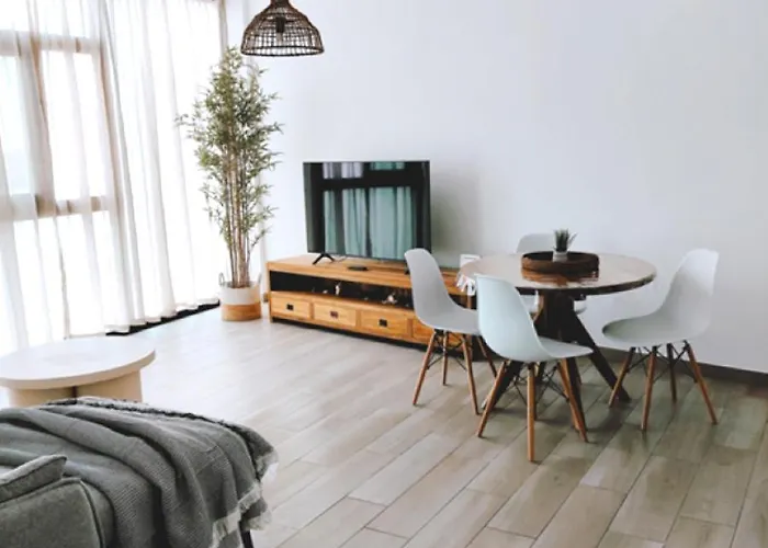 Lägenhet Casa Tasya Centre